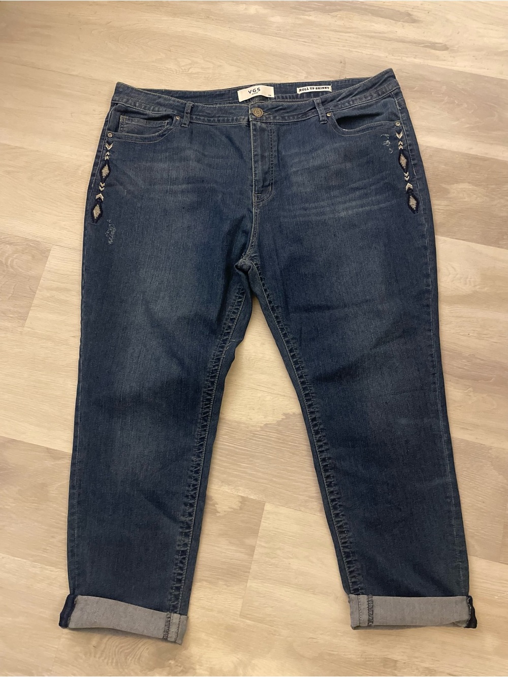 VGS Roll Up Skinny Jeans ~ Embroidered ~ 24